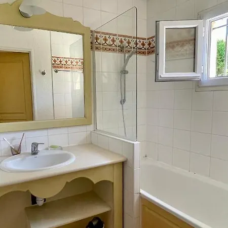 Appartement, Parc Arbore, Piscine Panoramique Sur Golf De St Tropez *
