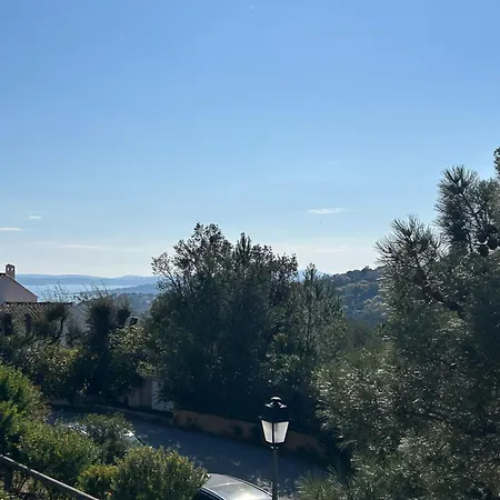 Appartement, Parc Arbore, Piscine Panoramique Sur Golf De St Tropez 公寓