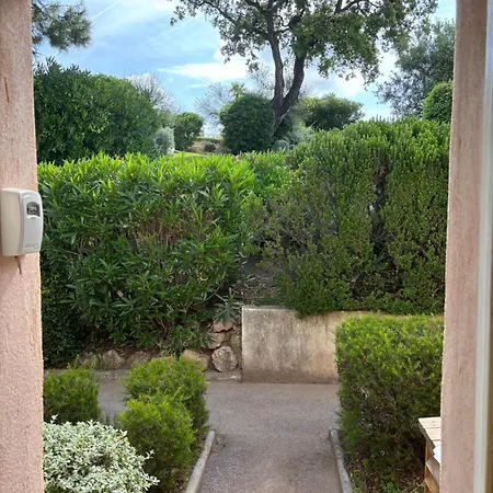 Appartement, Parc Arbore, Piscine Panoramique Sur Golf De St Tropez 公寓 雷以桑布尔